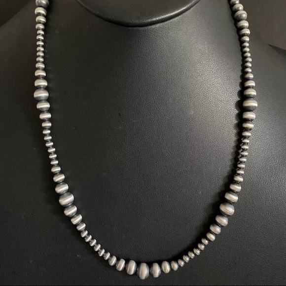 SterlingSilver 4mm- 8mmGraduatedPearlsBeadNecklace